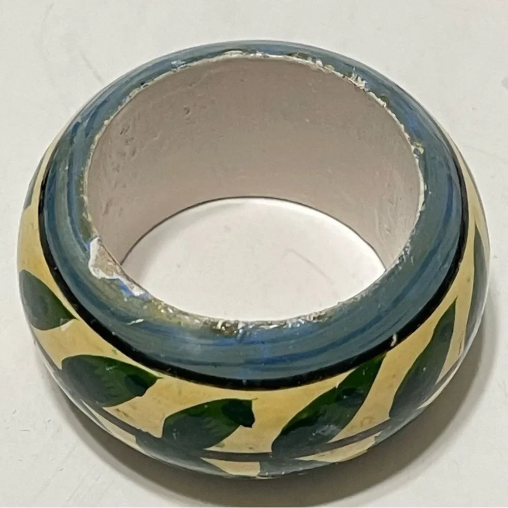 Hand Painted Green Leaf Vine Napkin Rings Multicolor Shabby Chic Cottage 4 Set